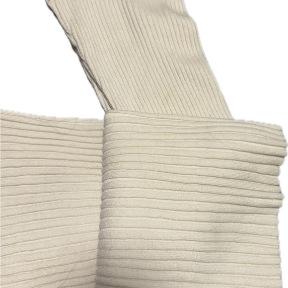 Pants - Picture 2 of 3